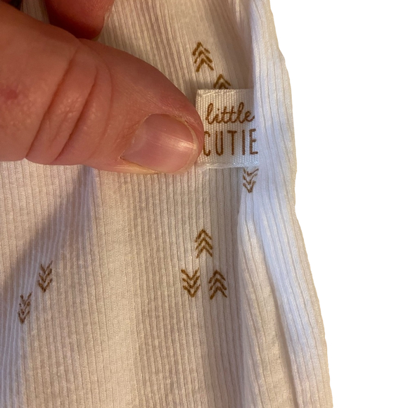 H&M White Sleeveless Baby Romper - Picture 3 of 6